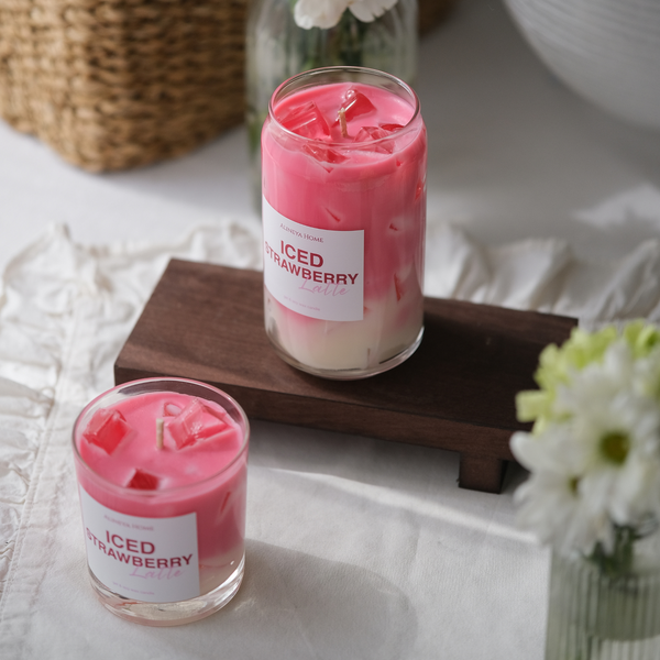 Свічка Iced Strawberry Latte [Холодне полуничне латте], 200 мл strawberry-latte-candle-200 фото
