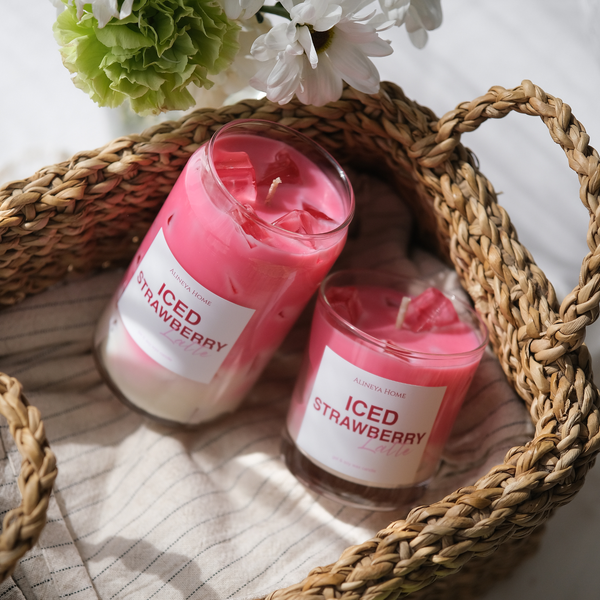 Свічка Iced Strawberry Latte [Холодне полуничне латте], 200 мл strawberry-latte-candle-200 фото